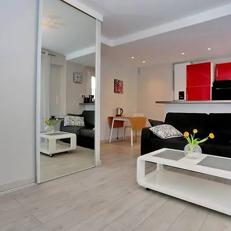 T2 Centre-ville Banane A Avec Grande Terrasse Apartamento
